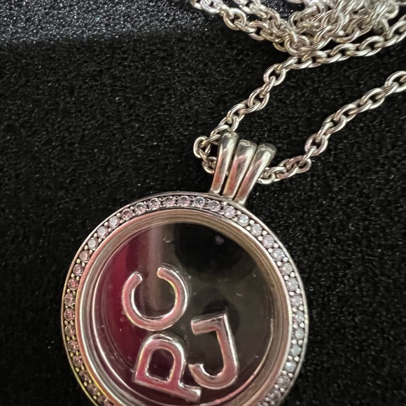 Pandora necklace pendant 💎Authentic ✨ - Picture 3 of 7